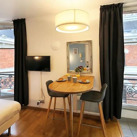 405 - Sejour Romantique Dans Un De 5 Apartman