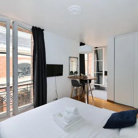 405 - Sejour Romantique Dans Un De 5 Apartman *
